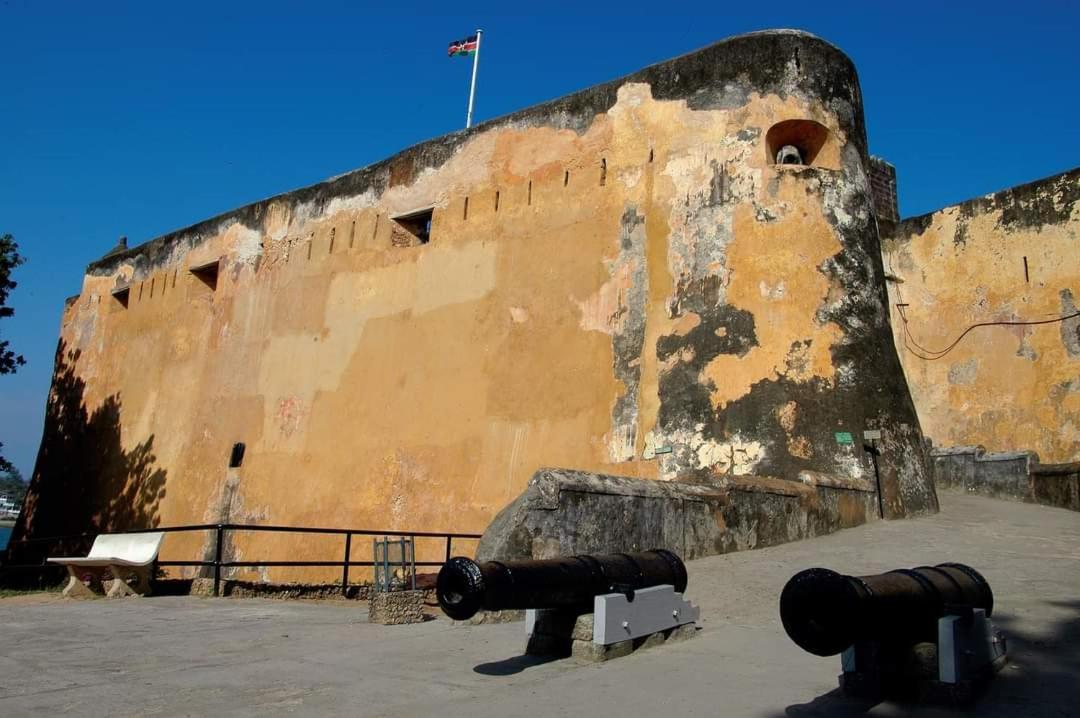Mombasa Comfort House, Old Town Exteriör bild